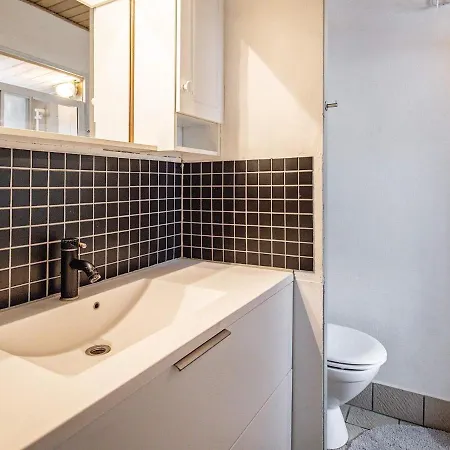 6 Person In Otterup-by Traum *