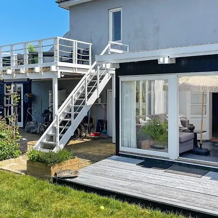 6 Person In Otterup-by Traum *